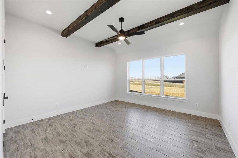 Spacious, unfurnished interior of a new home in Coyote Crossing, Godley (Image 36).
