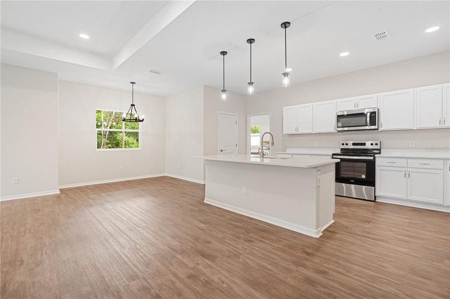 Spacious, unfurnished interior of a new home in , Citrus Springs (Image 18).