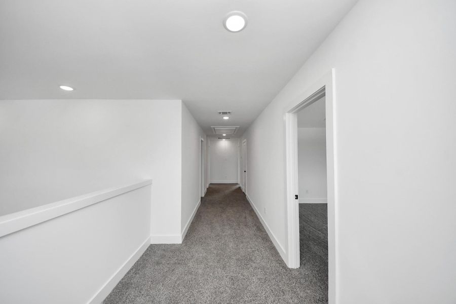 Spacious, unfurnished interior of a new home in , Huffman (Image 36).