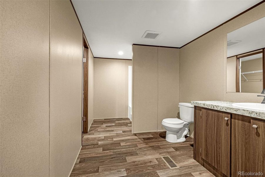 Image 16 of a home in .