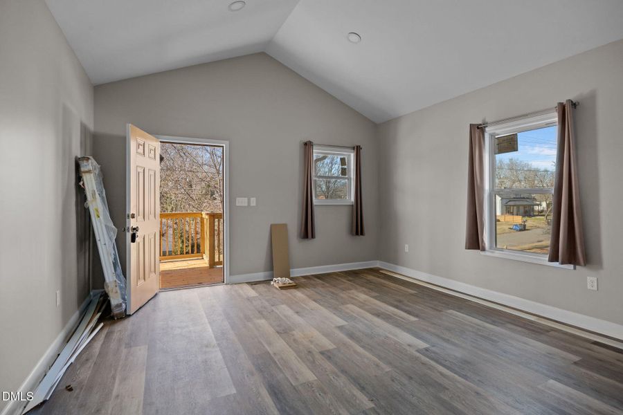 23-web-or-mls-1105 8th St HDR 006