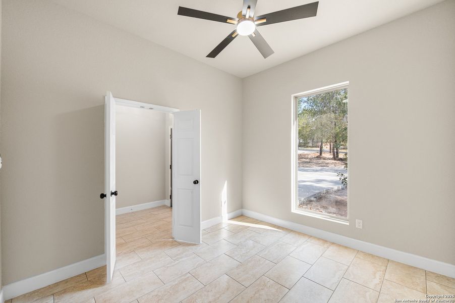 Spacious, unfurnished interior of a new home in , San Antonio (Image 39). Spacious, unfurnished interior of a new home in , San Antonio (Image 39).