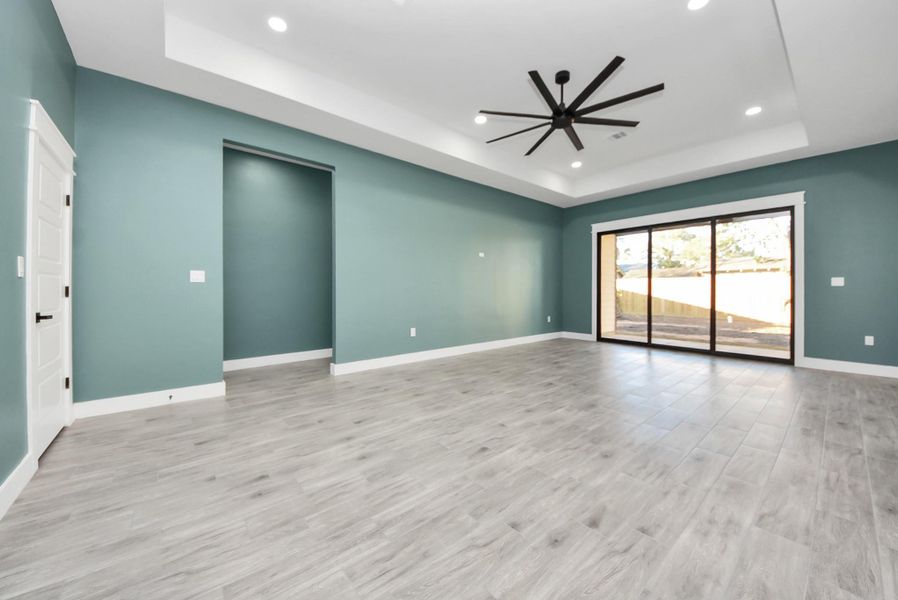Spacious, unfurnished interior of a new home in , Pasadena (Image 23).