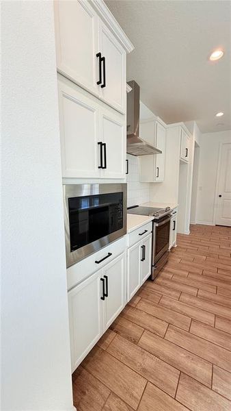 Furnished interior view inside a new home in , Palmetto (Image 13).