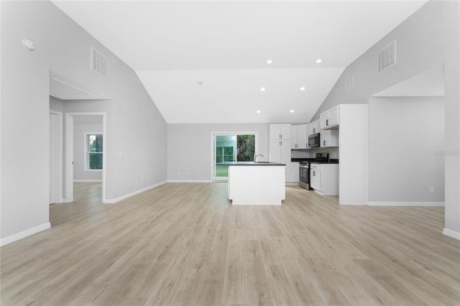 Spacious, unfurnished interior of a new home in , North Port (Image 42).