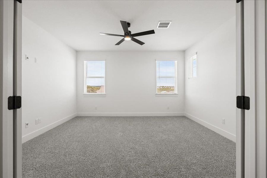 Spacious, unfurnished interior of a new home in Sweetwater, Austin (Image 37).