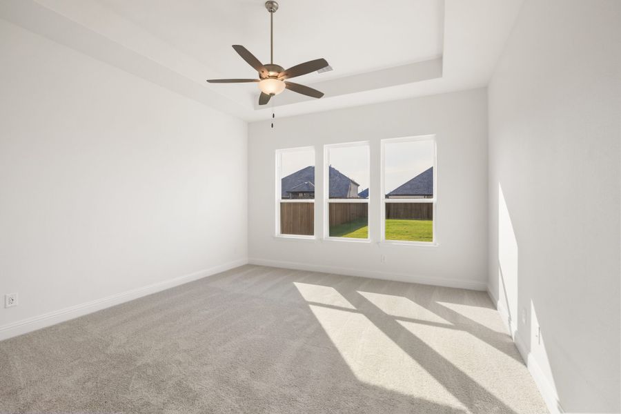 Spacious, unfurnished interior of a new home in Lake Breeze, Lavon (Image 34).