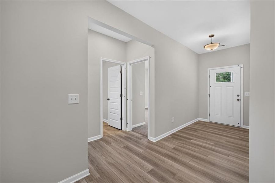 Spacious, unfurnished interior of a new home in Summerfield Place, Carrollton (Image 28).