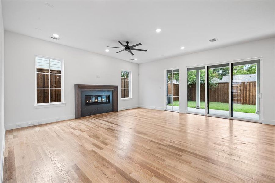 Spacious, unfurnished interior of a new home in , Dallas (Image 22).