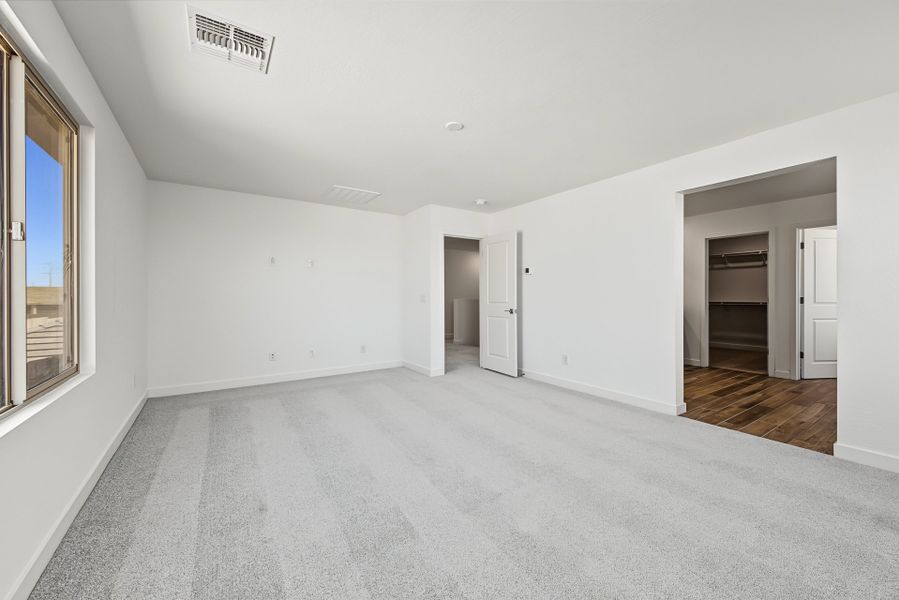 Spacious, unfurnished interior of a new home in Bentridge, Buckeye (Image 10).