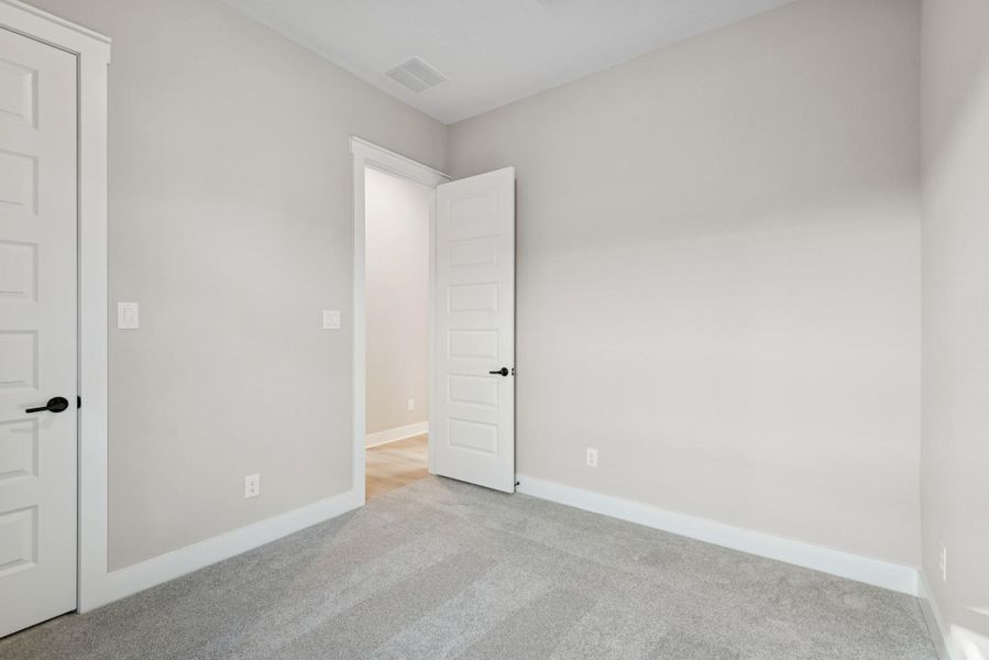 Spacious, unfurnished interior of a new home in , Katy (Image 32).