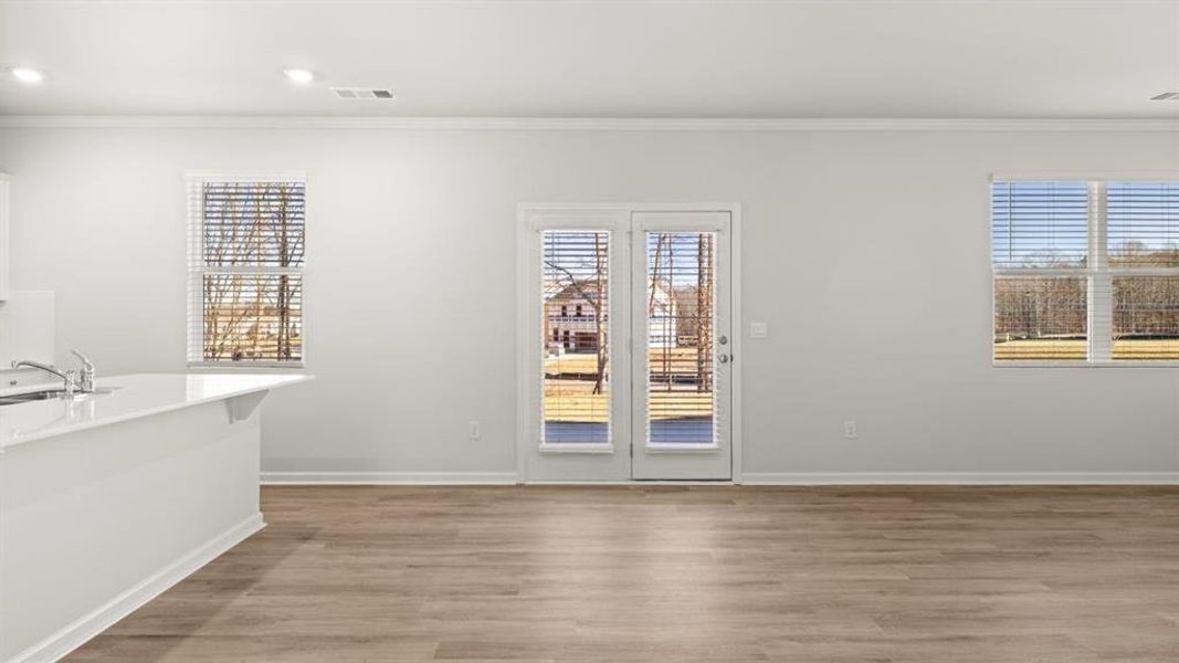 Spacious, unfurnished interior of a new home in Braselton Village, Braselton (Image 14).