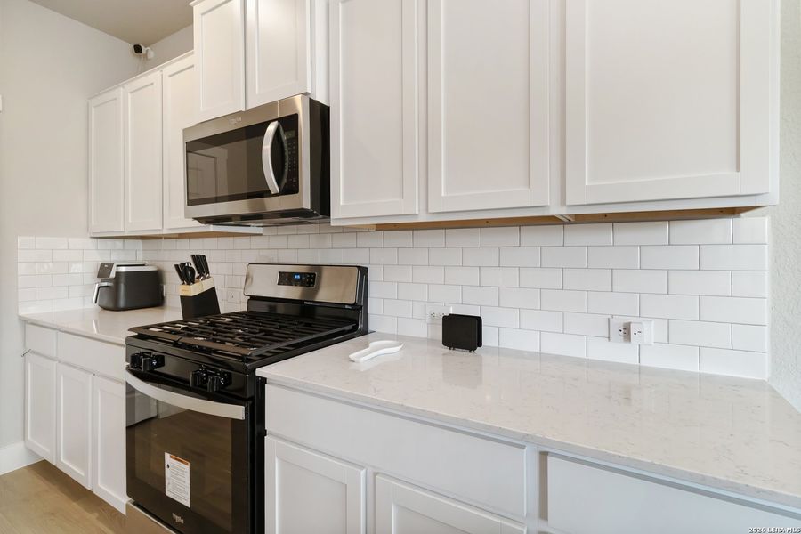 Furnished interior view inside a new home in Brookstone Creek, San Antonio (Image 9). Furnished interior view inside a new home in Brookstone Creek, San Antonio (Image 9).