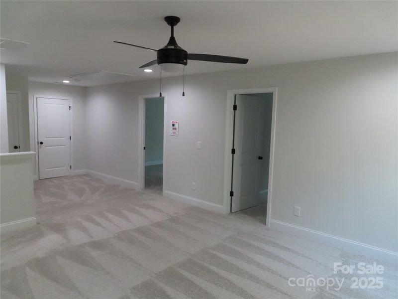 Image 34 of a home in .