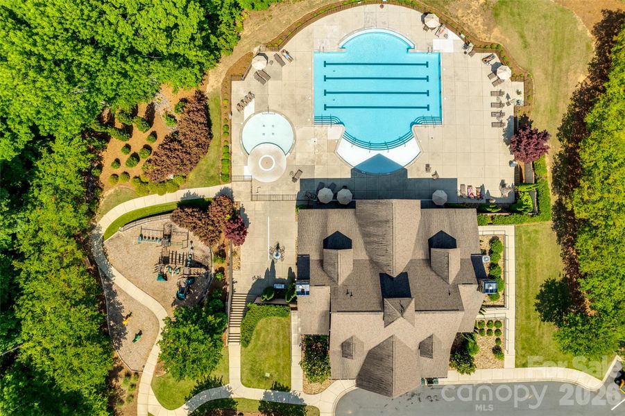 Community amenities in Handsmill on Lake Wylie, York (Image 41).