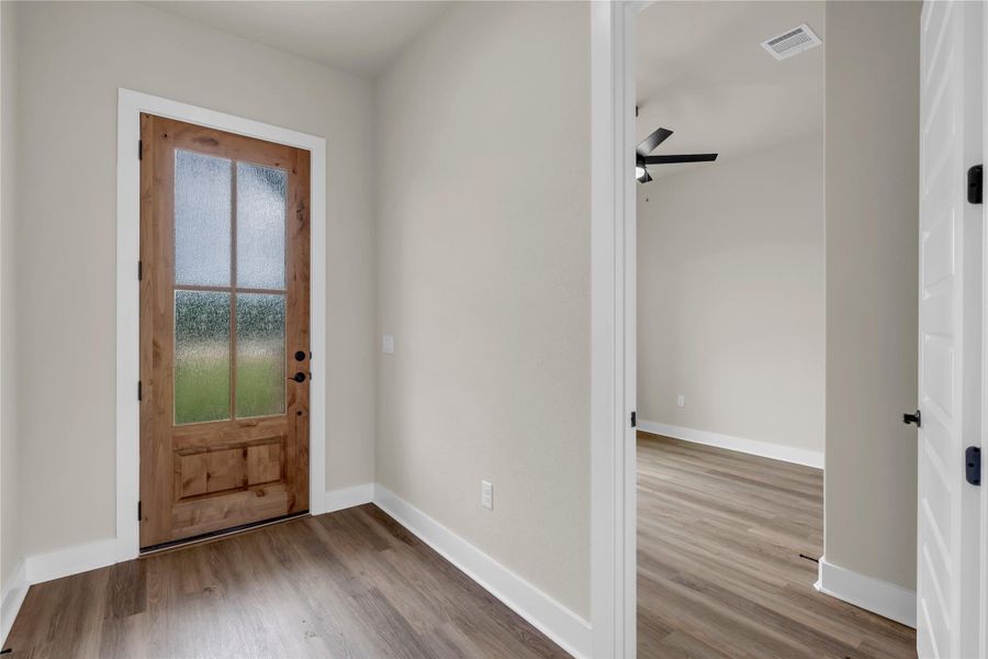 Spacious, unfurnished interior of a new home in , Bertram (Image 23).