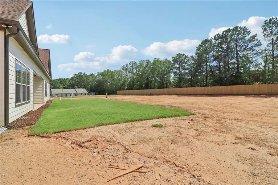 Exterior details and patio area of a home in , Lilburn (Image 4).