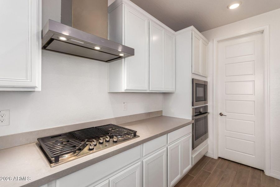 23-web-or-mls-5747 S Labelle