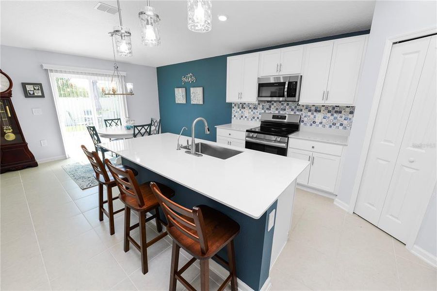 Furnished interior view inside a new home in Hunt Club Groves, Lake Wales (Image 7).