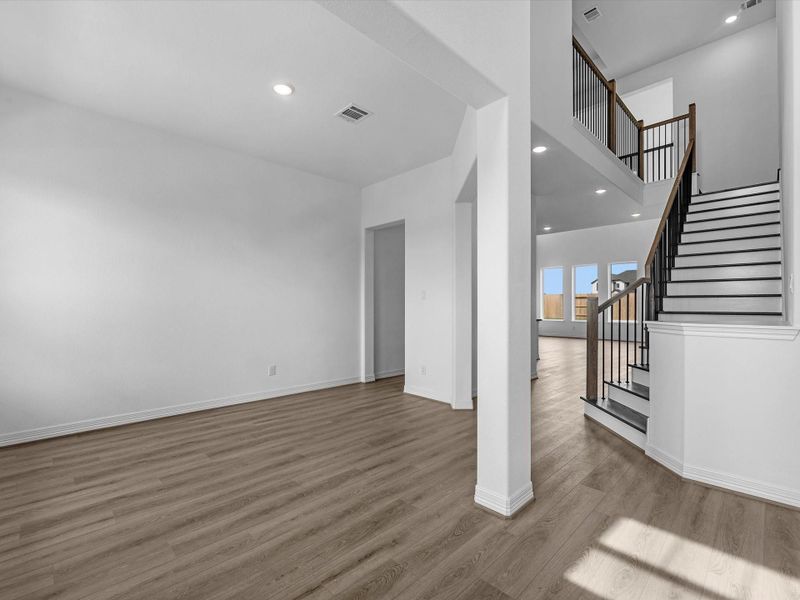 Spacious, unfurnished interior of a new home in Wildrye, Waller (Image 25).