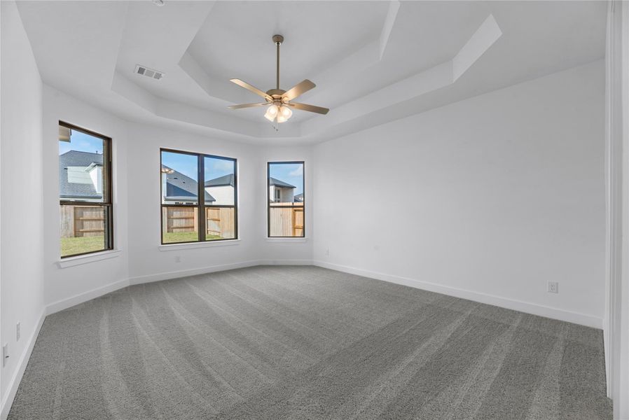 Spacious, unfurnished interior of a new home in Grange - 55', Katy (Image 17).