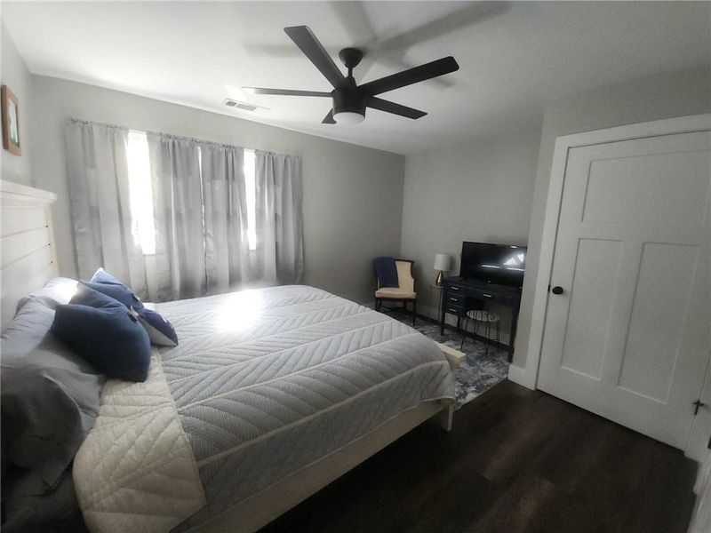 Furnished interior view inside a new home in , Elberton (Image 6).