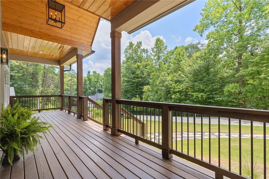 Exterior details and patio area of a home in , Gainesville (Image 23).