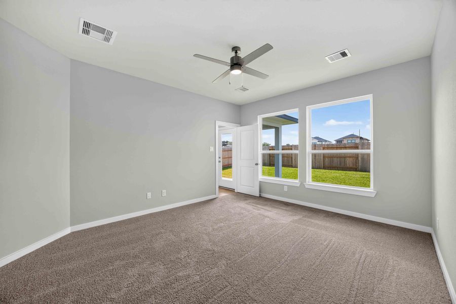 Spacious, unfurnished interior of a new home in La Segarra 40', Brookshire (Image 28). Spacious, unfurnished interior of a new home in La Segarra 40', Brookshire (Image 28).