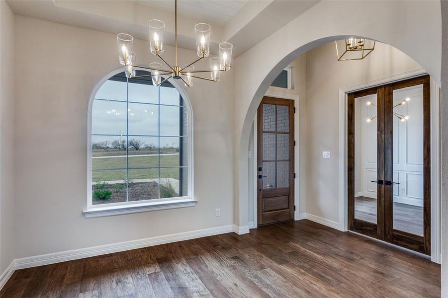 Spacious, unfurnished interior of a new home in , Aledo (Image 22).