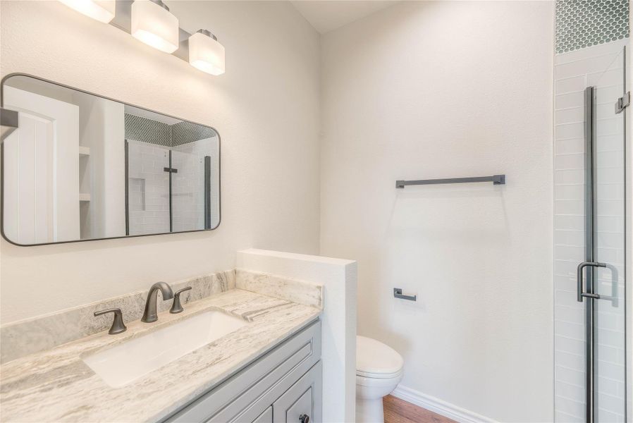 MASTER BATHROOM WITH WALK IN SHOWER