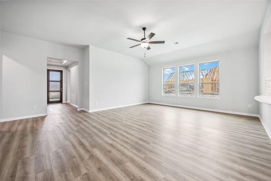 Spacious, unfurnished interior of a new home in Barton Place, Cleveland (Image 22).