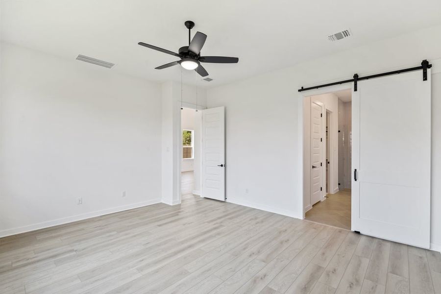Spacious, unfurnished interior of a new home in Arbor Collection At Wolf Ranch, Georgetown (Image 29).