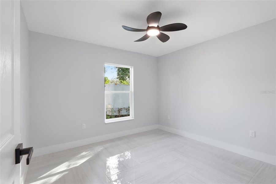 Spacious, unfurnished interior of a new home in , Palmetto (Image 19).