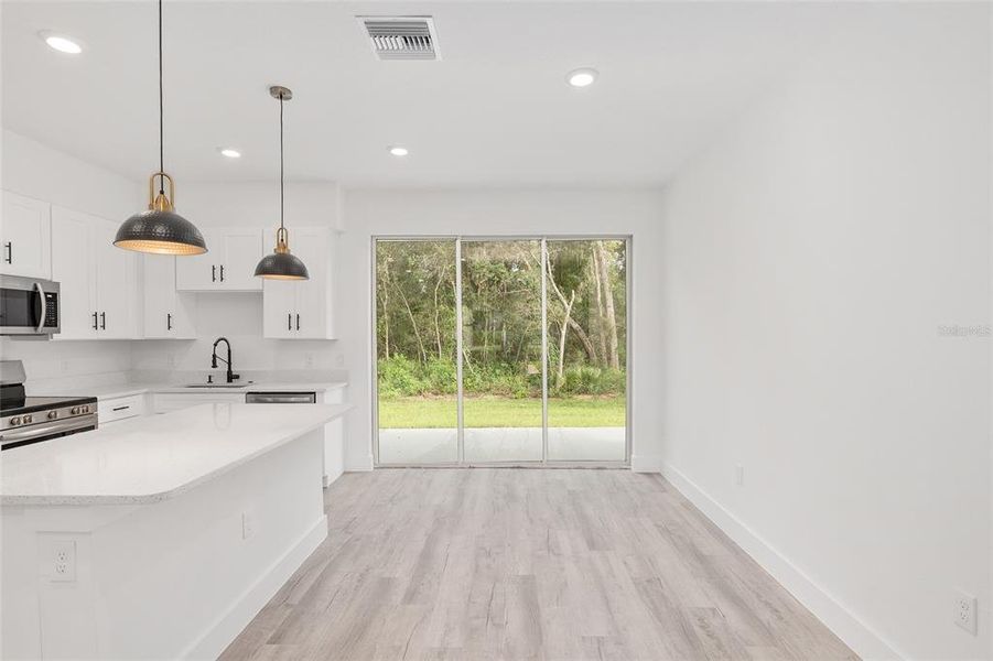 Spacious, unfurnished interior of a new home in , Ocala (Image 38).