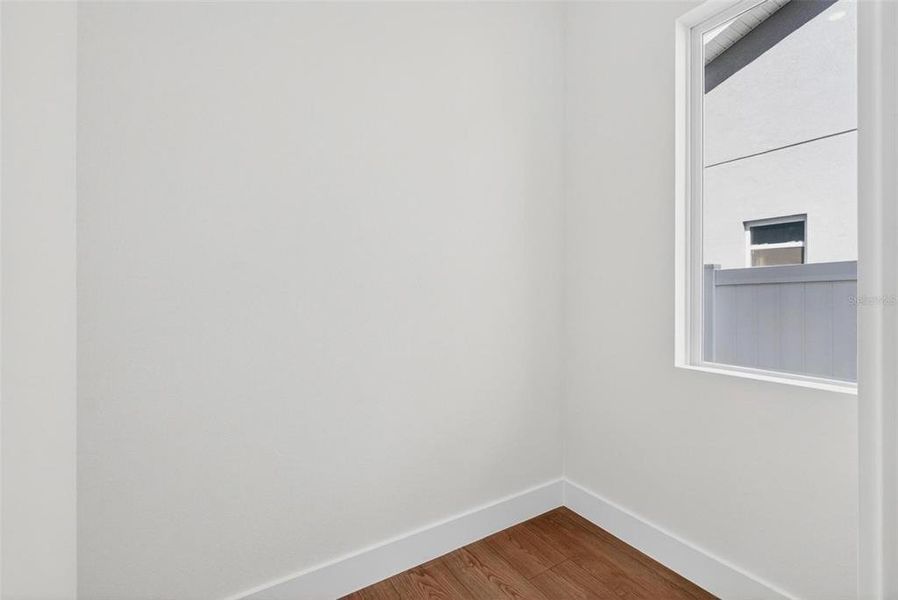 Spacious, unfurnished interior of a new home in , St. Petersburg (Image 20).