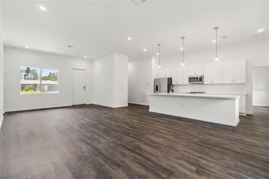 Spacious, unfurnished interior of a new home in , North Port (Image 17).