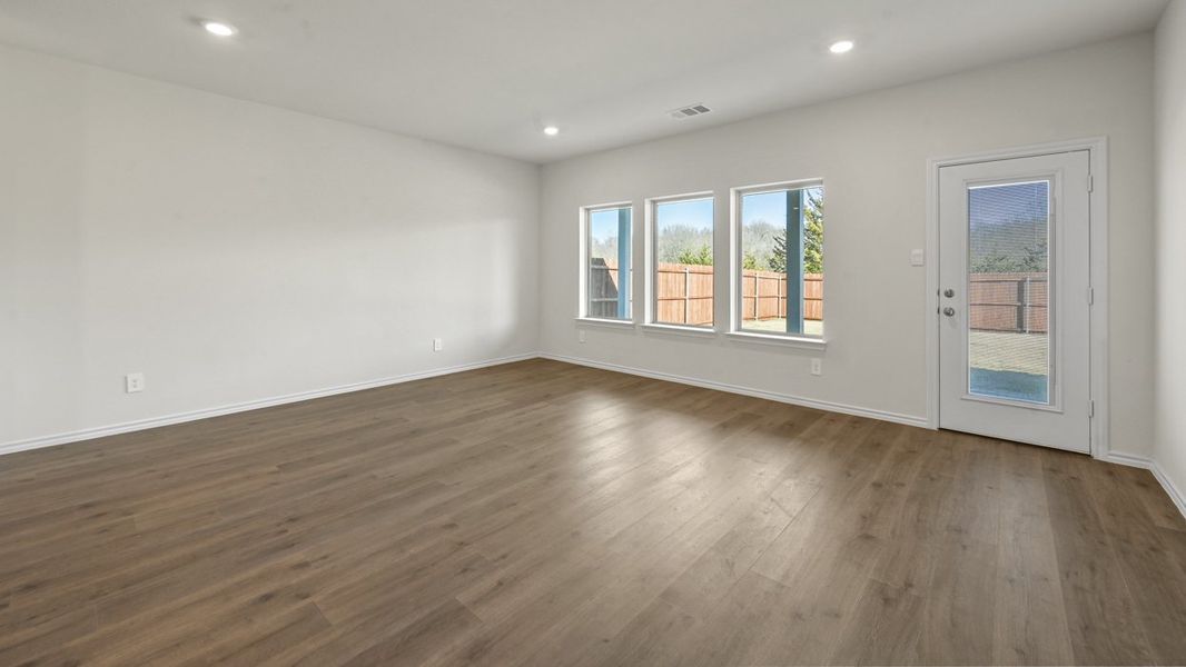 Representative unfurnished interior of a home built from the Ozark by D.R. Horton in Bel Air Village, Sherman (Image 9).