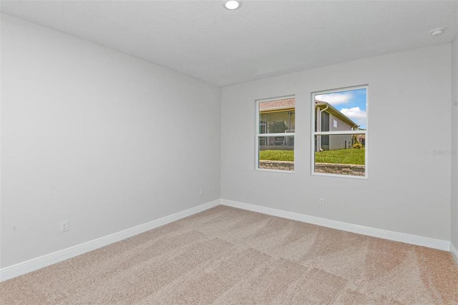 Spacious, unfurnished interior of a new home in Cherrywood Preserve, Ocala (Image 22).