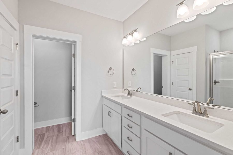 Furnished interior view inside a new home in Saundersville Station, Hendersonville (Image 5).