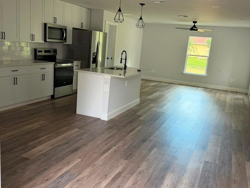 Spacious, unfurnished interior of a new home in , Dunnellon (Image 7). Spacious, unfurnished interior of a new home in , Dunnellon (Image 7).