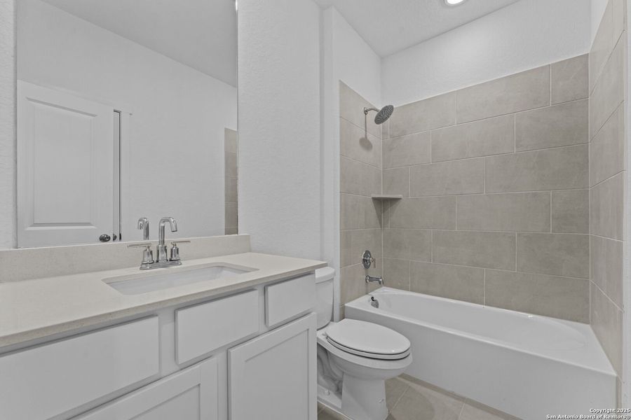 Furnished interior view inside a new home in , New Braunfels (Image 11).