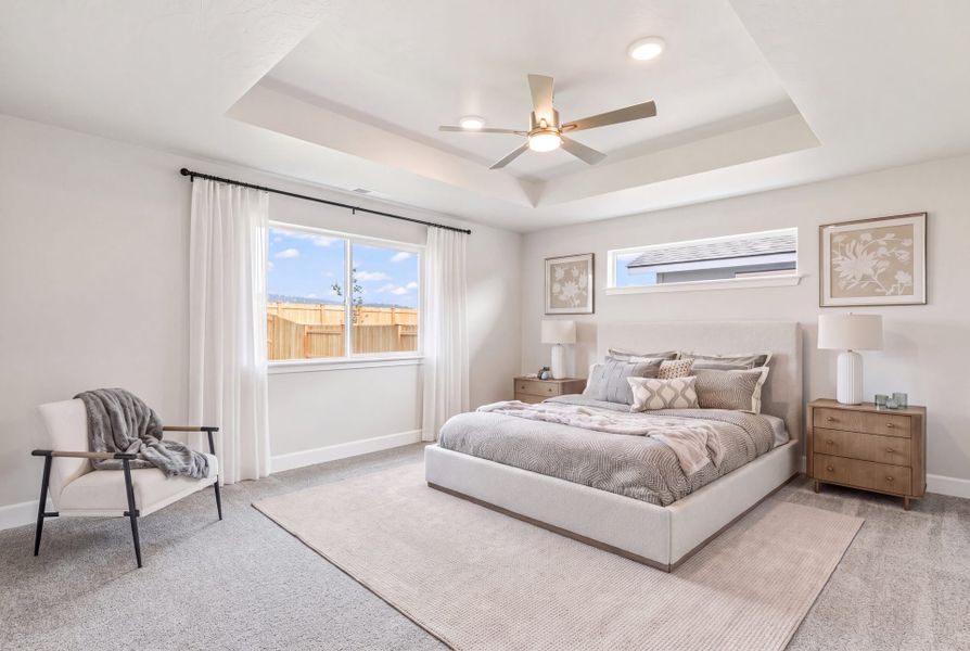Furnished interior view inside a new home in IronHorse, Prineville (Image 18).