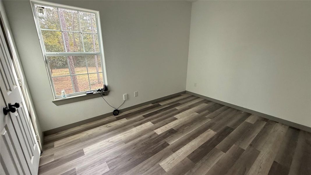 Spacious, unfurnished interior of a new home in , Conroe (Image 14).