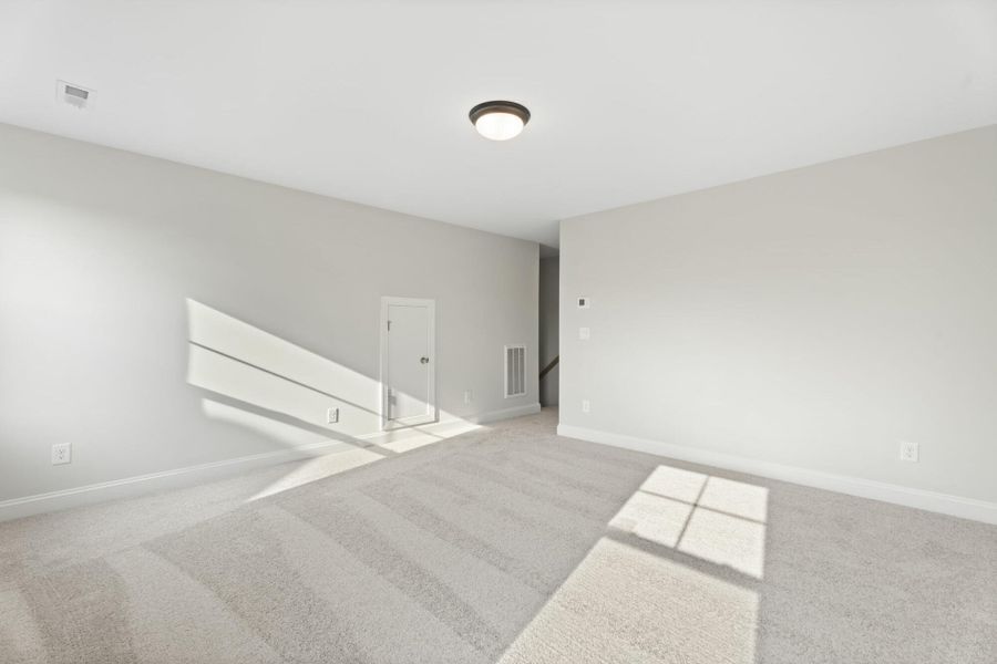 Spacious, unfurnished interior of a new home in Hopewell Garden, Winston-Salem (Image 32). Spacious, unfurnished interior of a new home in Hopewell Garden, Winston-Salem (Image 32).