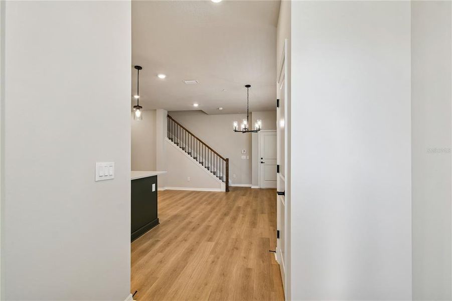 Spacious, unfurnished interior of a new home in , Orlando (Image 14).