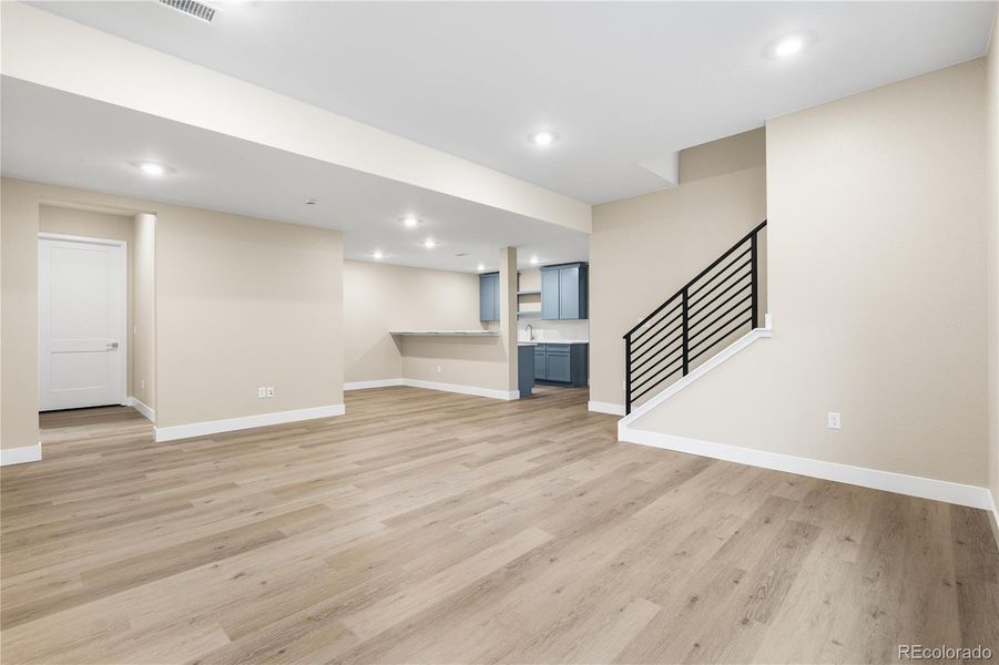 Spacious, unfurnished interior of a new home in Legends at Lyric, Lone Tree (Image 23). Spacious, unfurnished interior of a new home in Legends at Lyric, Lone Tree (Image 23).