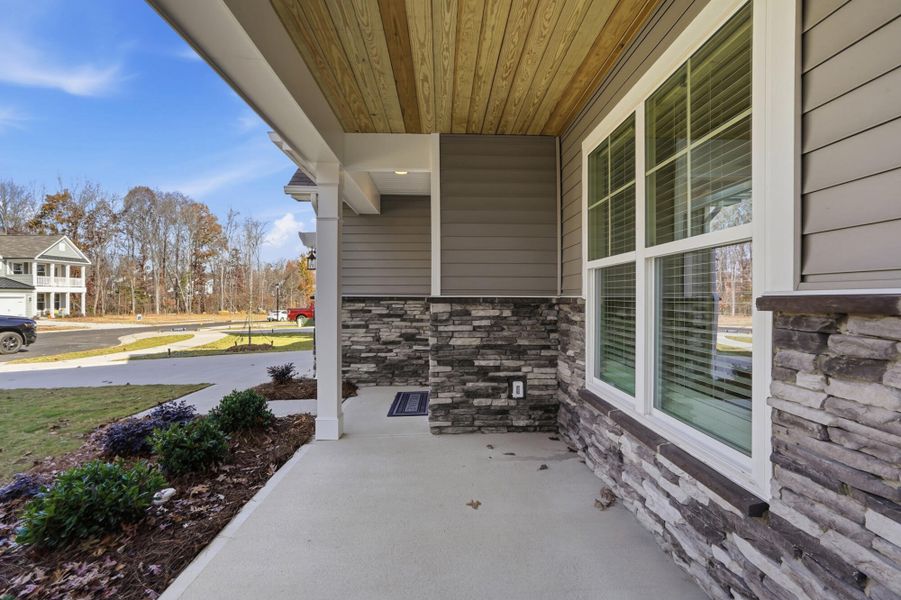 Exterior details and patio area of a home in Grier Meadows, Charlotte (Image 4).