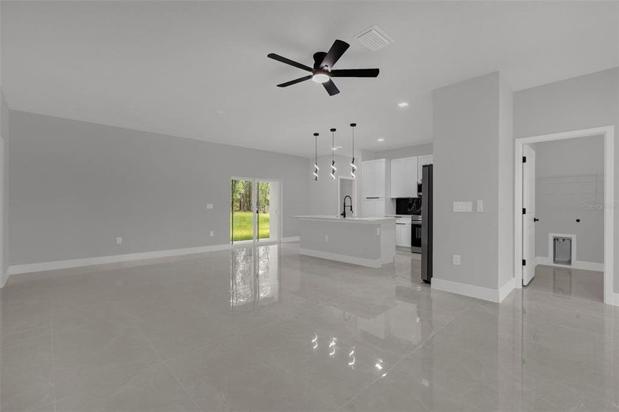 Spacious, unfurnished interior of a new home in , Ocala (Image 22).