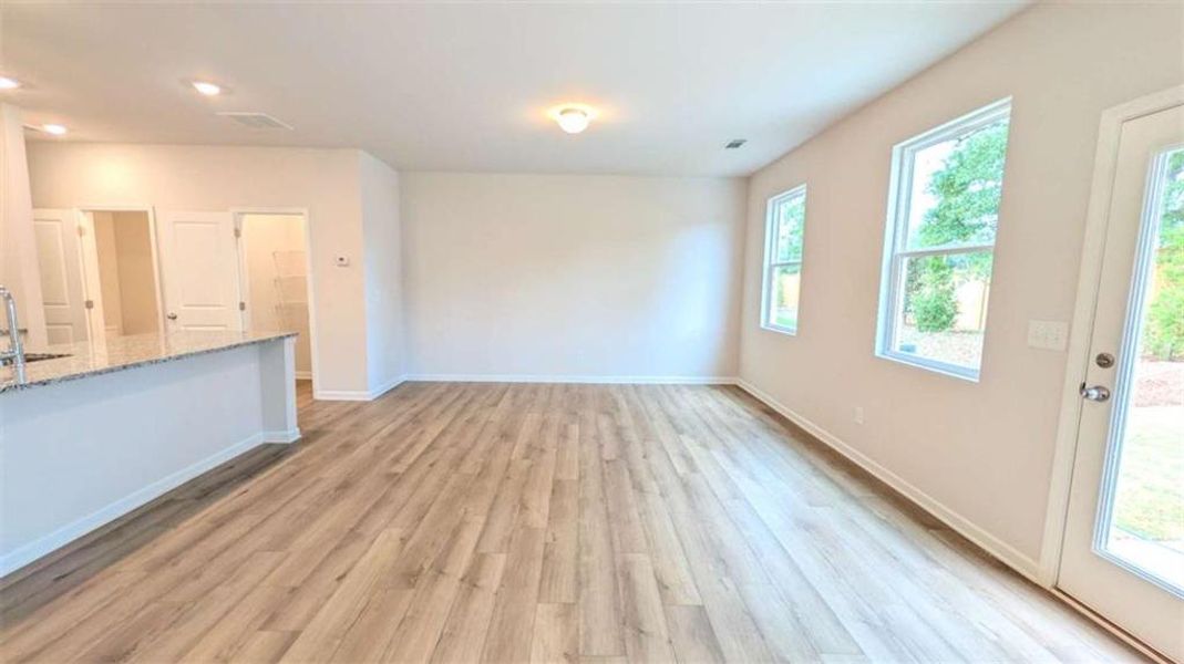 Spacious, unfurnished interior of a new home in Owen Preserve, Canton (Image 16).