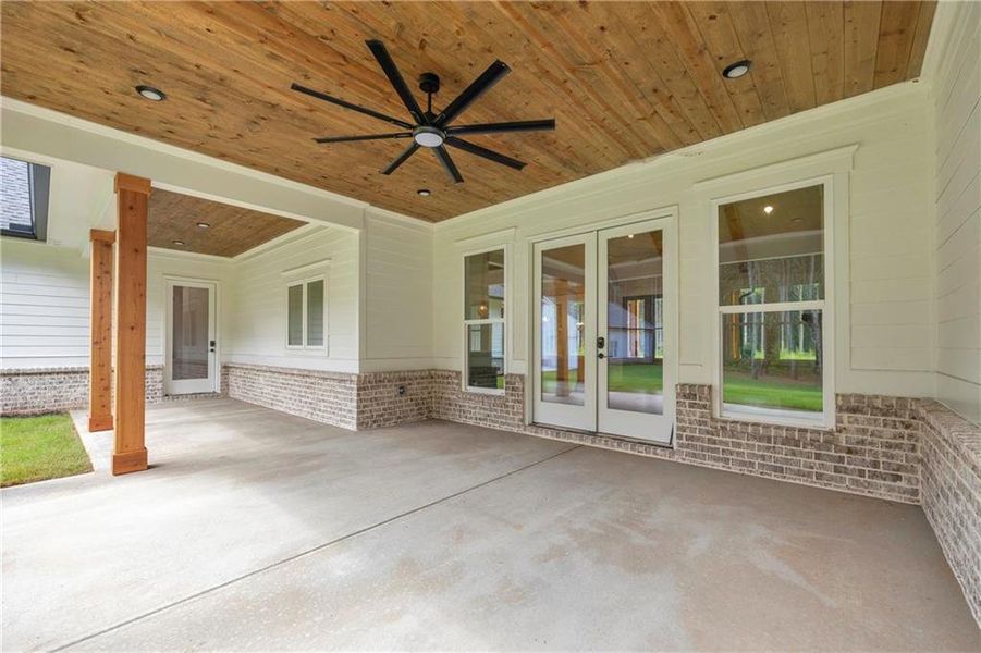 Exterior details and patio area of a home in , Monroe (Image 46).